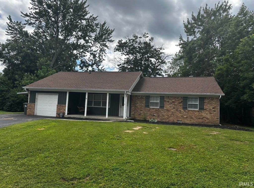 Photo of 432 Chapel Hill West Drive, Indianapolis, IN 46214 (MLS # 202624362)