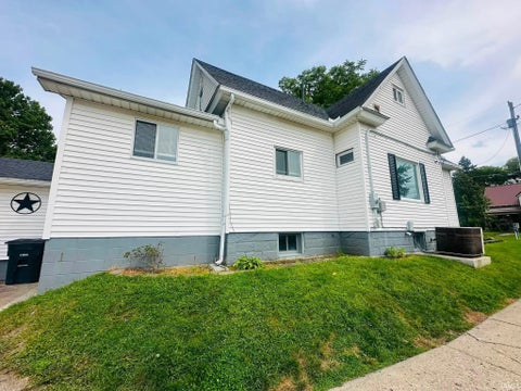 Tiny photo for 608 W William Street, Kendallville, IN 46755 (MLS # 202635799)