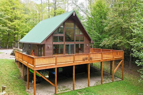 Photo of 7615 N Hilltop Drive, Unionville, IN 47468 (MLS # 202539288)