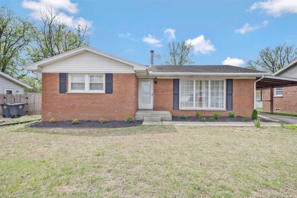 Photo of 7509 E Chandler Avenue, Evansville, IN 47715 (MLS # 202611675)