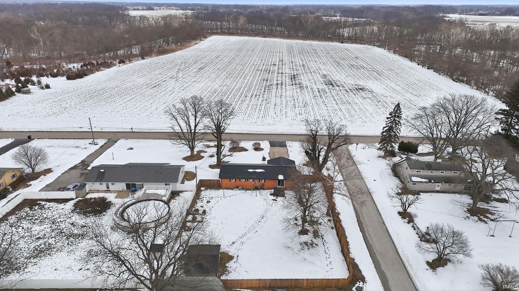 Photo of 9830 Muldoon Road, Fort Wayne, IN 46819 (MLS # 202604692)