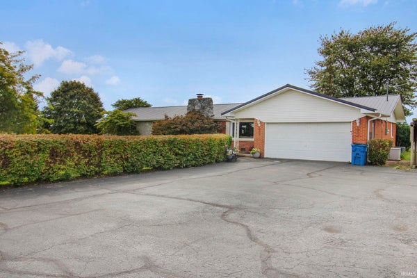 6907 W 700 N, KOKOMO, IN 46902 - Image 062cd9df54bd14cfae3cdf20545293fe/3919296315