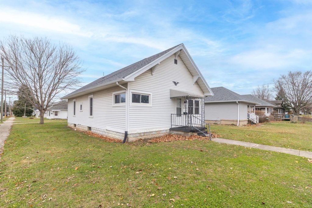 Photo of 2117 Cherrywood Avenue, New Castle, IN 47362 (MLS # 202547517)