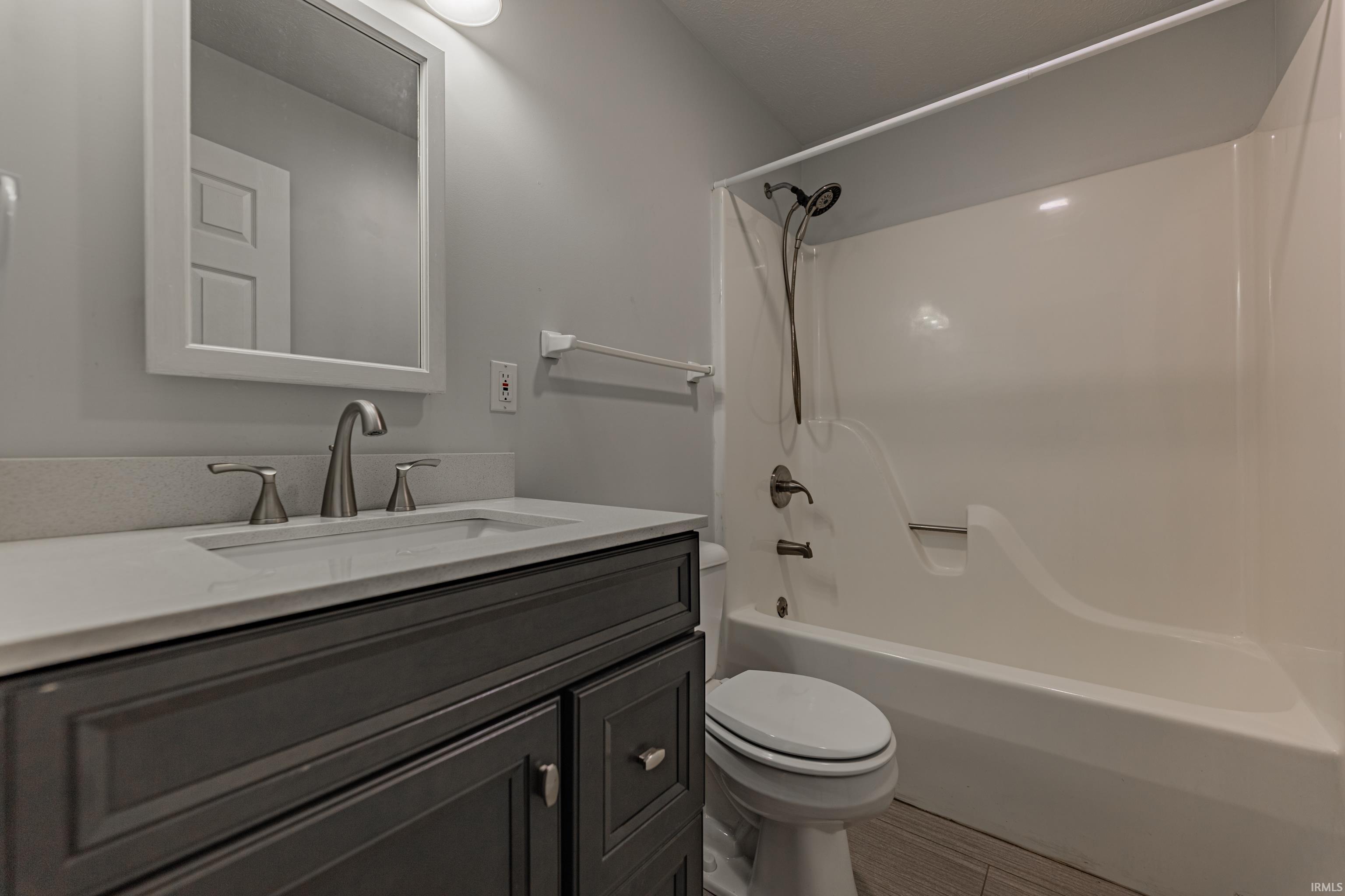 Evansville, Indiana 47711, United States, 4 Bedrooms Bedrooms, ,3 BathroomsBathrooms,Residential,Active,176071