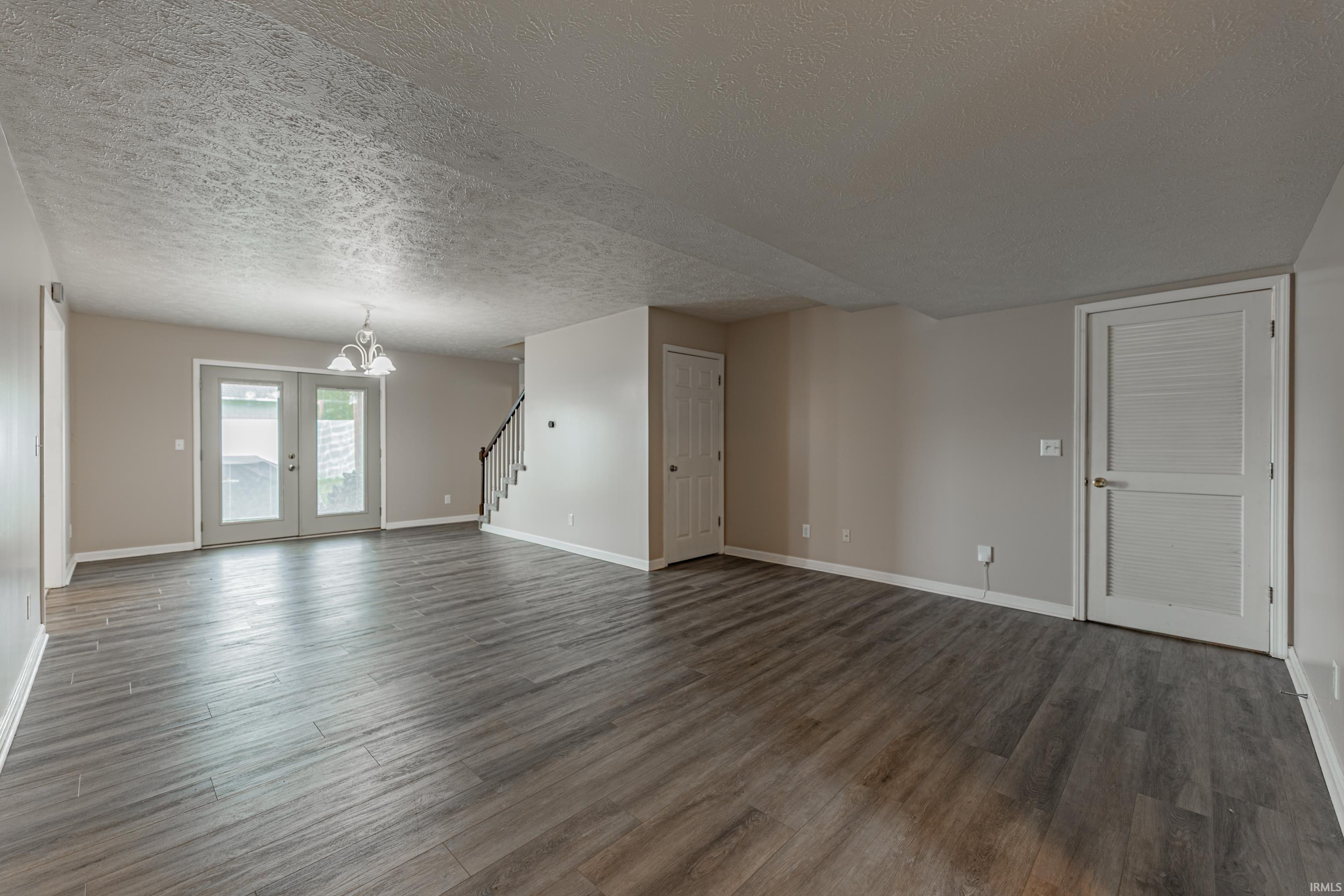 Evansville, Indiana 47711, United States, 4 Bedrooms Bedrooms, ,3 BathroomsBathrooms,Residential,Active,176071