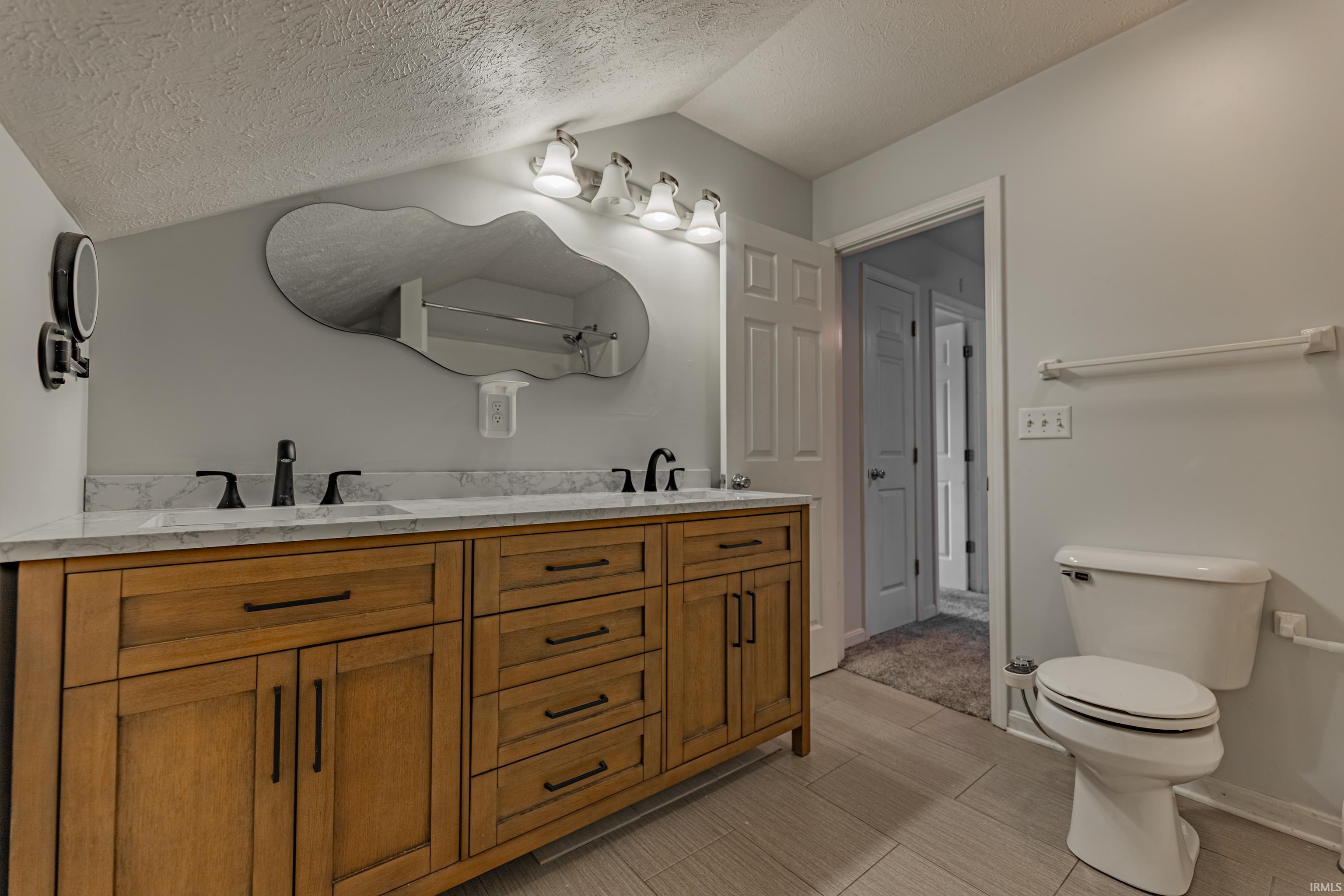 Evansville, Indiana 47711, United States, 4 Bedrooms Bedrooms, ,3 BathroomsBathrooms,Residential,Active,176071