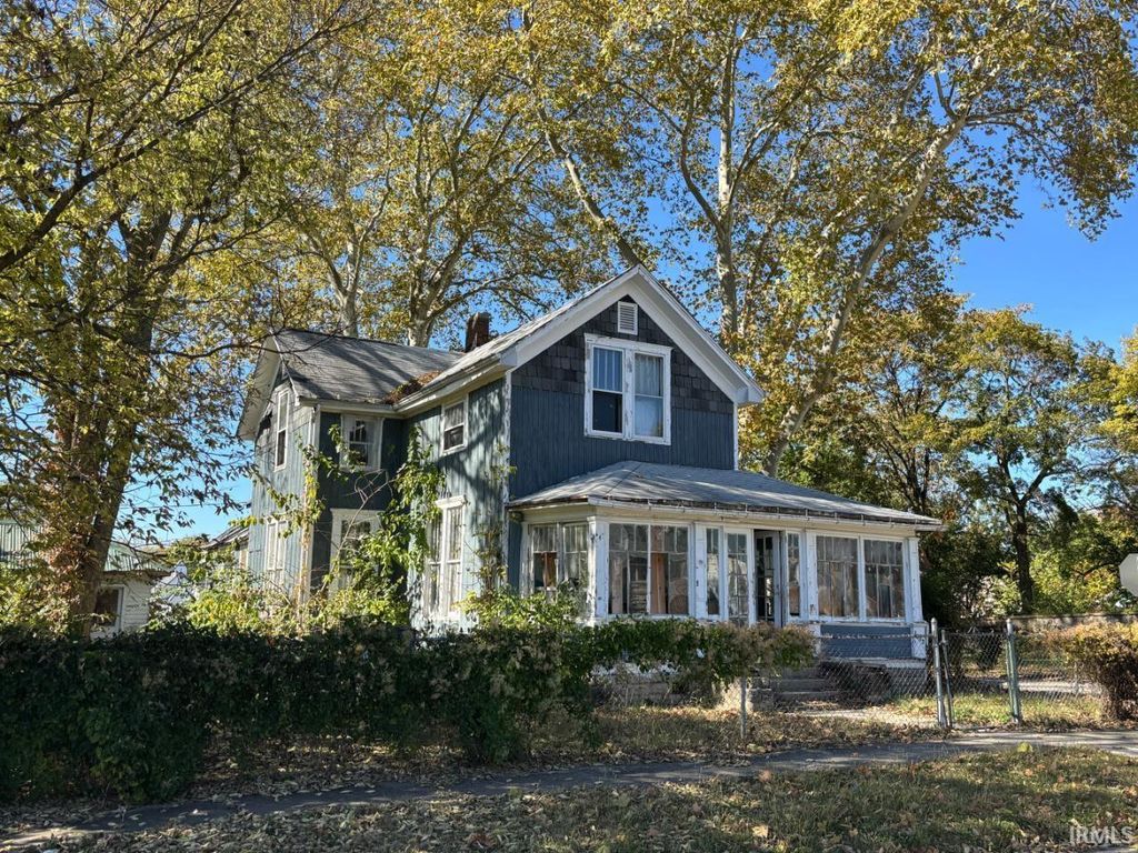 Photo of 1202 S Boots Street, Marion, IN 46953 (MLS # 202542685)