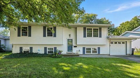 Photo of 2514 Eckman Drive, Lafayette, IN 47909 (MLS # 202536447)