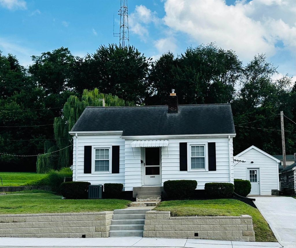 Photo of 1003 E National Highway, Washington, IN 47501 (MLS # 202612610)