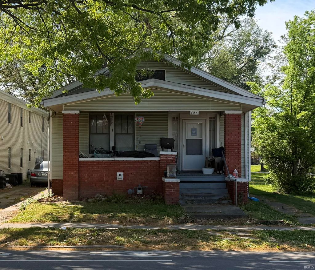 Photo of 425 S Kentucky Avenue, Evansville, IN 47714 (MLS # 202613736)