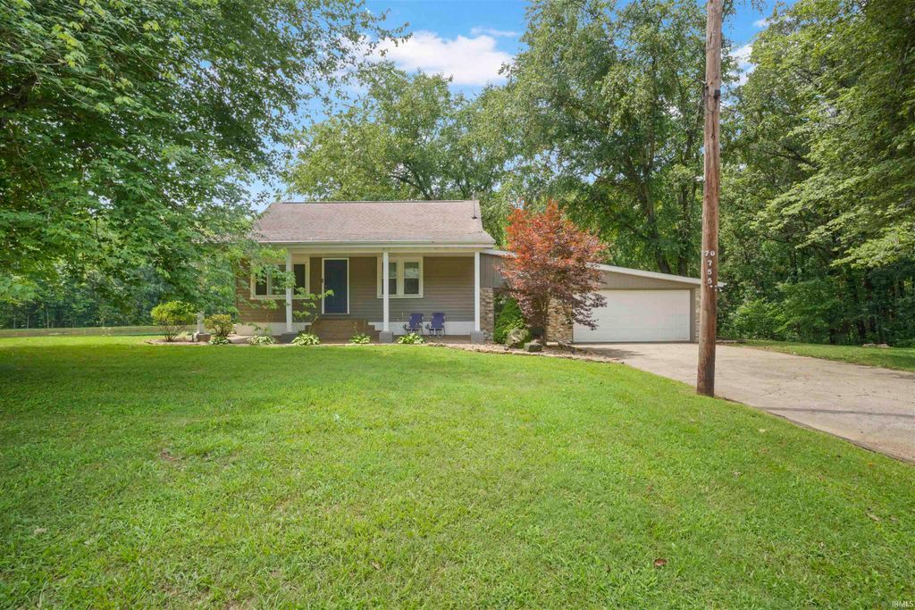 Photo of 10600 Hillview Drive, Evansville, IN 47720 (MLS # 202545115)