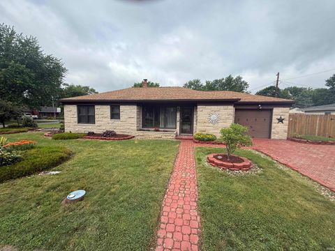 Photo of 2405 S WEBSTER Street, Kokomo, IN 46902 (MLS # 202622549)