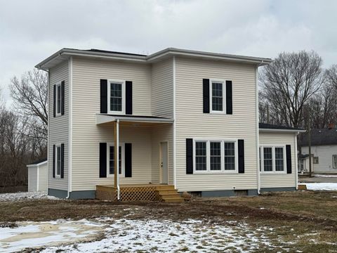 Photo of 190 N STATE Street, Andrews, IN 46702 (MLS # 202605653)