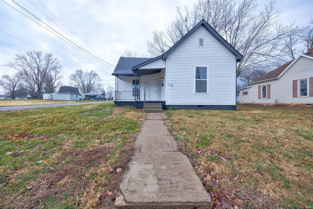 Photo of 718 S Illinois Street, Bicknell, IN 47512 (MLS # 202607057)