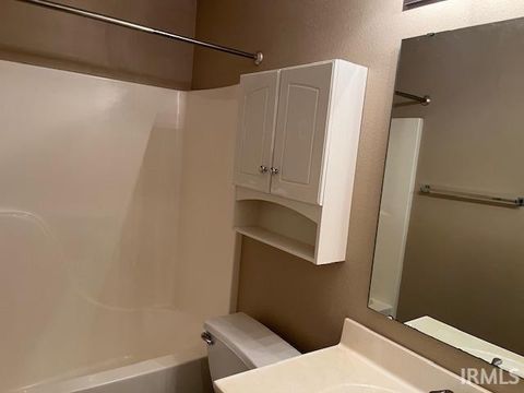 Tiny photo for 3533 Pigeonbrook Court, Evansville, IN 47715 (MLS # 202540358)