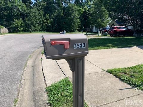 Tiny photo for 3533 Pigeonbrook Court, Evansville, IN 47715 (MLS # 202540358)