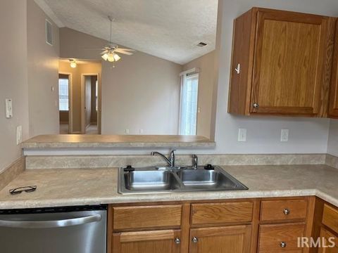 Tiny photo for 3533 Pigeonbrook Court, Evansville, IN 47715 (MLS # 202540358)