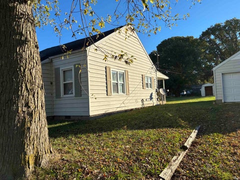 Tiny photo for 2140 N Delphos Street, Kokomo, IN 46901 (MLS # 202643374)
