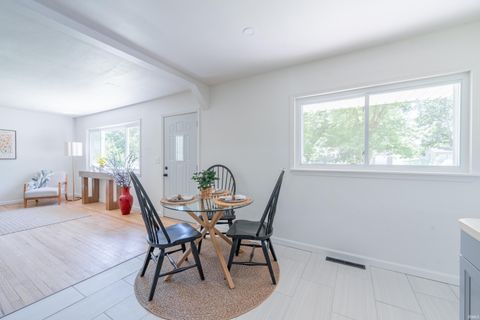 Tiny photo for 115 E Chester Drive, Ellettsville, IN 47429 (MLS # 202625502)