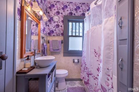 Tiny photo for 310 W Linden Avenue, Logansport, IN 46947 (MLS # 202610123)