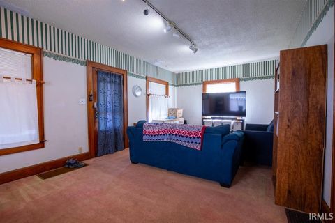 Tiny photo for 310 W Linden Avenue, Logansport, IN 46947 (MLS # 202610123)