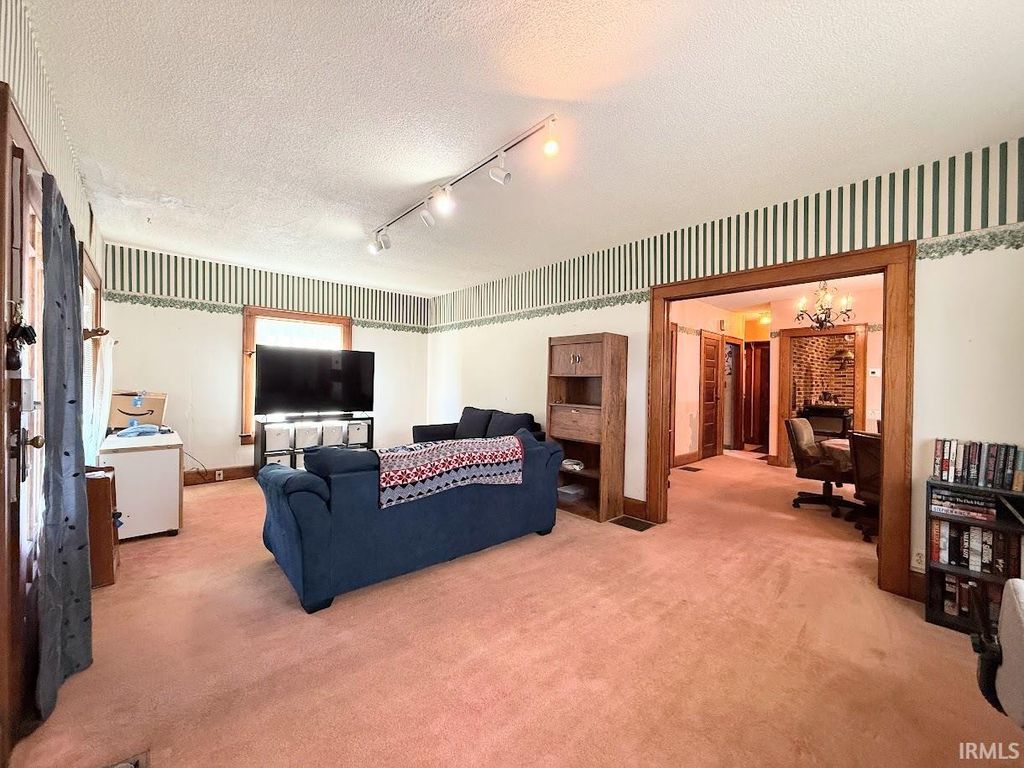 Photo of 310 W Linden Avenue, Logansport, IN 46947 (MLS # 202610123)