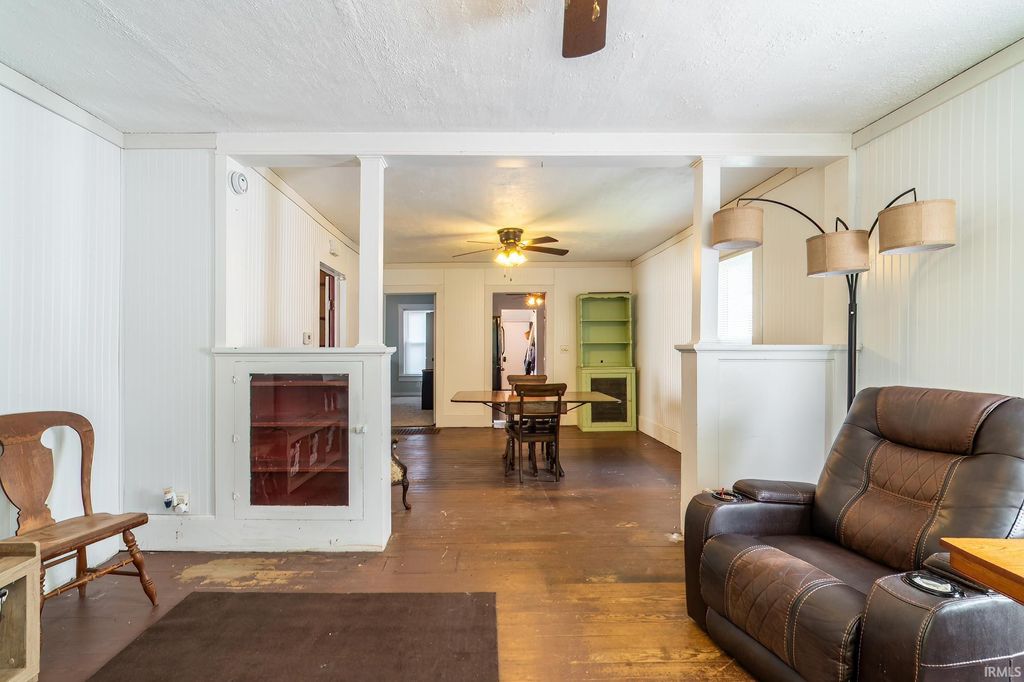 Photo of 210 E Prairie Street, Leesburg, IN 46538 (MLS # 202617769)