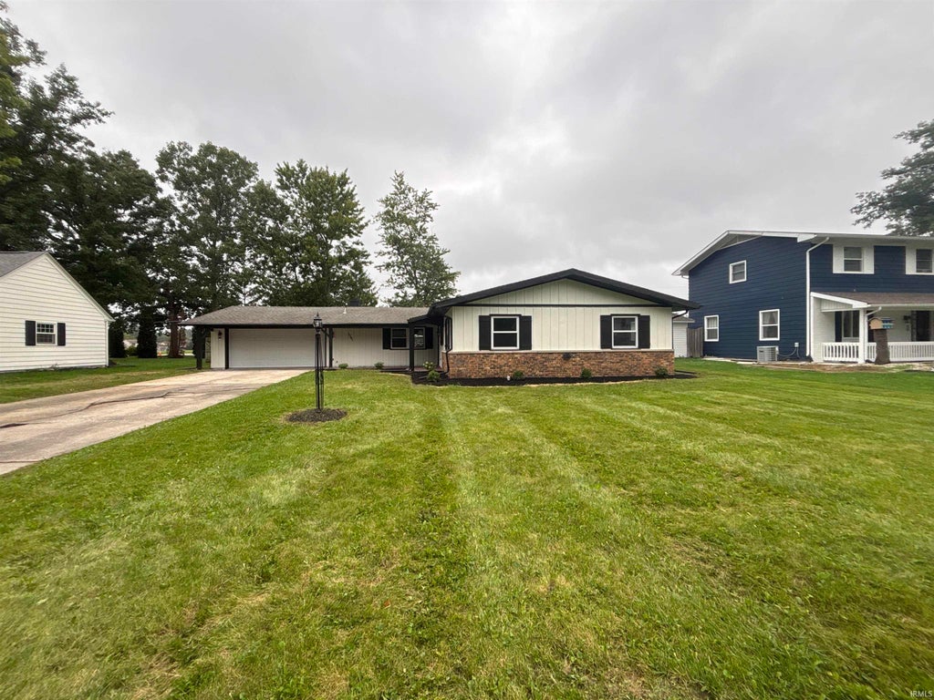 Photo of 3701 Burrwood Terrace, Fort Wayne, IN 46815 (MLS # 202639622)