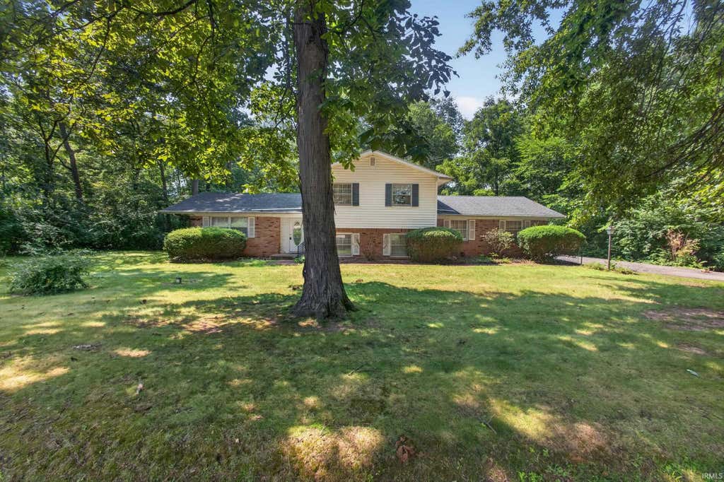 Photo of 4760 Whippoorwill Drive, Lafayette, IN 47909 (MLS # 202628227)
