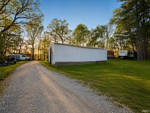 Tiny photo for 17905 Wappes Road, Churubusco, IN 46723 (MLS # 202618504)