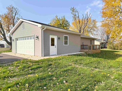 Tiny photo for 4202 Lexington Road, Logansport, IN 46947 (MLS # 202545098)