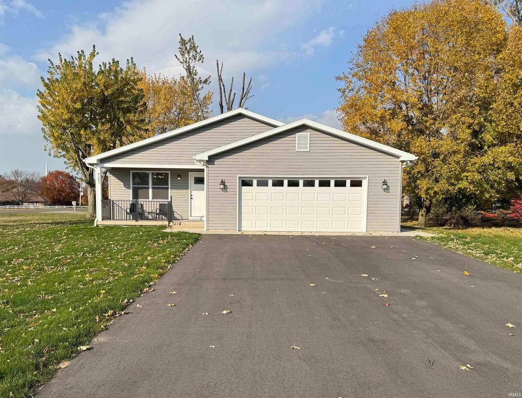 Photo of 4202 Lexington Road, Logansport, IN 46947 (MLS # 202545098)