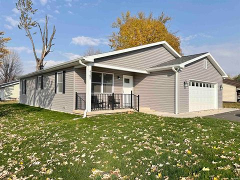 Tiny photo for 4202 Lexington Road, Logansport, IN 46947 (MLS # 202545098)