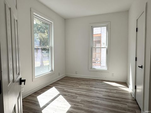Tiny photo for 733 S ARMSTRONG Street, Kokomo, IN 46901 (MLS # 202534399)