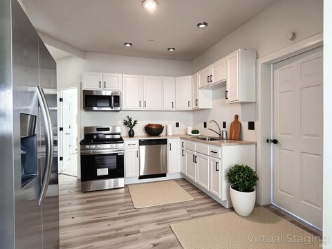 Tiny photo for 733 S ARMSTRONG Street, Kokomo, IN 46901 (MLS # 202534399)