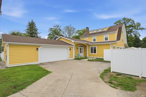 Tiny photo for 1108 Audubon Road, New Castle, IN 47362 (MLS # 202629770)