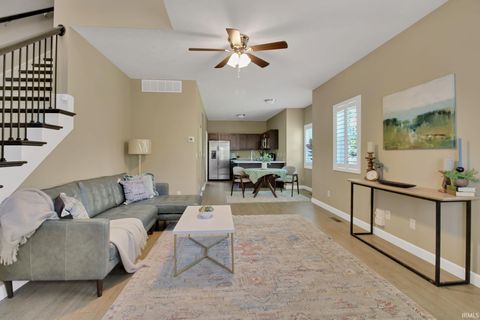 Tiny photo for 407 E VAILE Avenue, Kokomo, IN 46901 (MLS # 202621315)