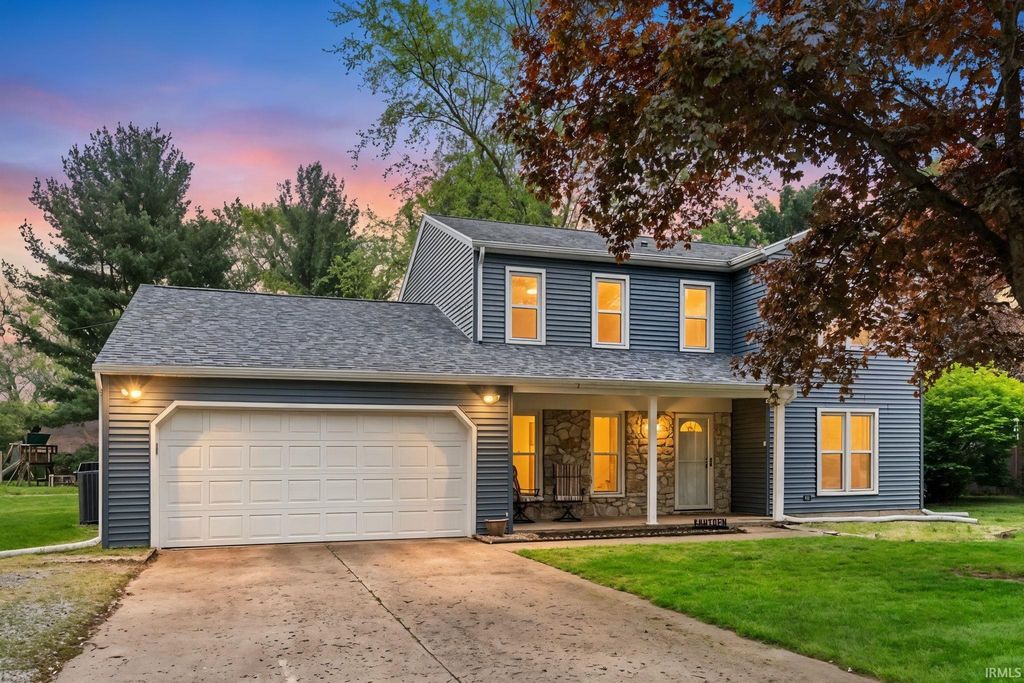 Photo of 526 Nancy Street, Warsaw, IN 46580 (MLS # 202615306)