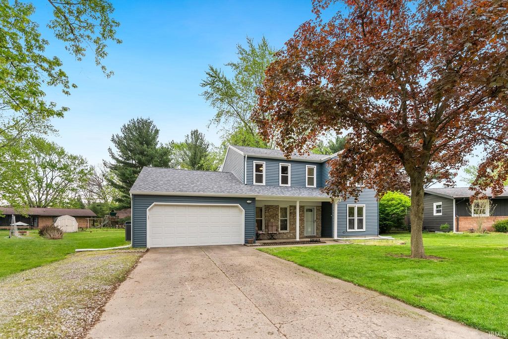 Photo of 526 Nancy Street, Warsaw, IN 46580 (MLS # 202615306)