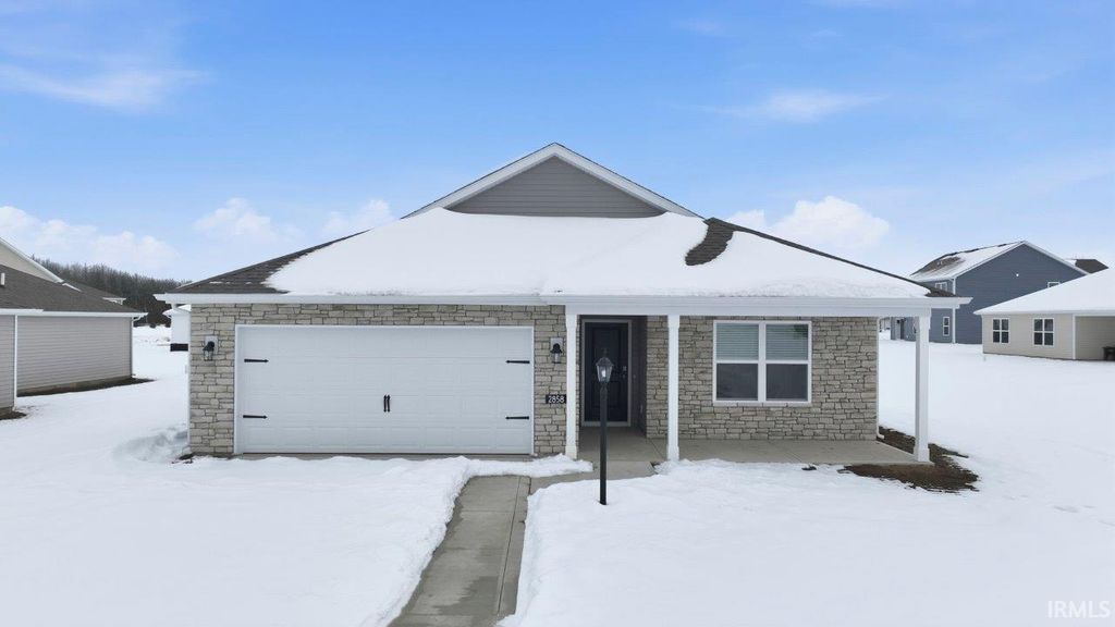 Photo of 2858 Greenville Court, Warsaw, IN 46582 (MLS # 202542722)
