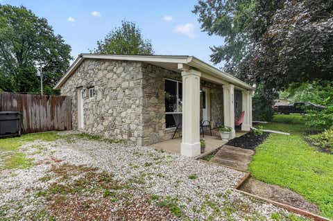 Tiny photo for 910 Tomahawk Boulevard, Kokomo, IN 46902 (MLS # 202631365)