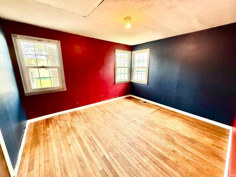 Tiny photo for 203 S Maple Avenue, Medaryville, IN 47957 (MLS # 202638958)
