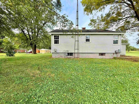 Tiny photo for 203 S Maple Avenue, Medaryville, IN 47957 (MLS # 202638958)
