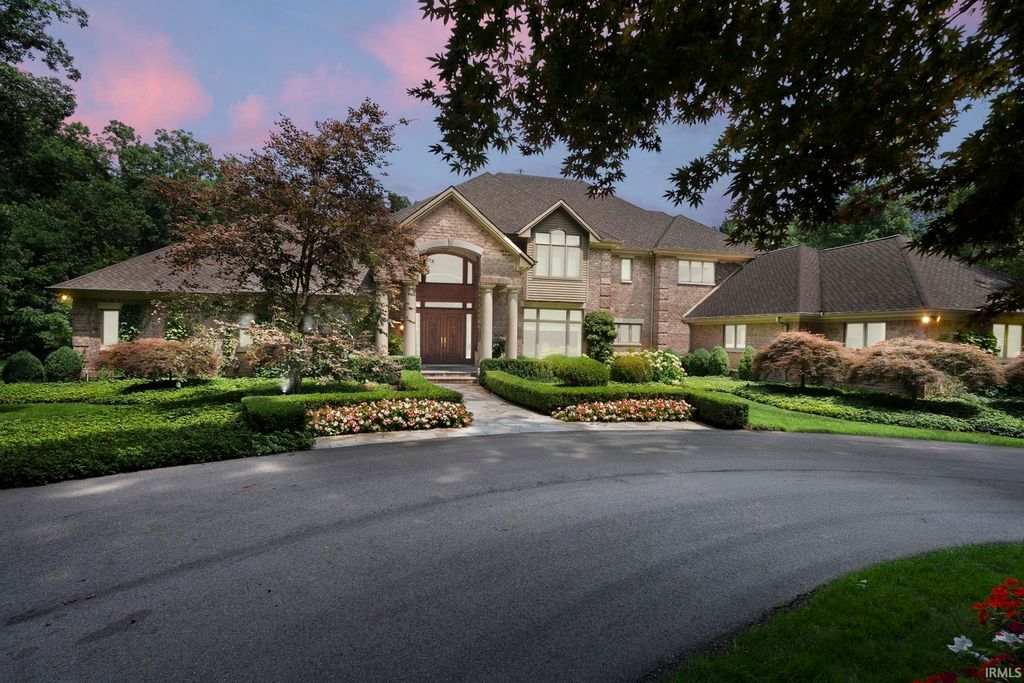 Photo of 7855 E Manitou Trail #92, Roanoke, IN 46783 (MLS # 202615459)