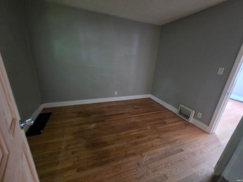 Tiny photo for 102 Owen Street, Lafayette, IN 47905 (MLS # 202627731)