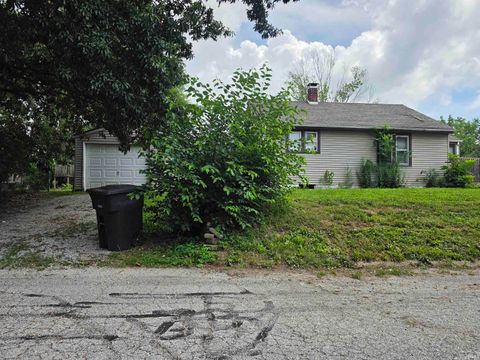 Tiny photo for 102 Owen Street, Lafayette, IN 47905 (MLS # 202627731)