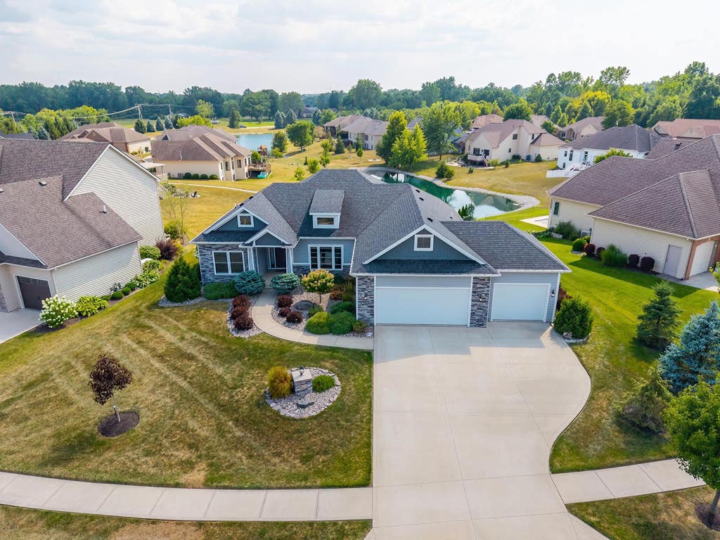 Photo of 6808 Canvasback Trail, Fort Wayne, IN 46845 (MLS # 202631232)