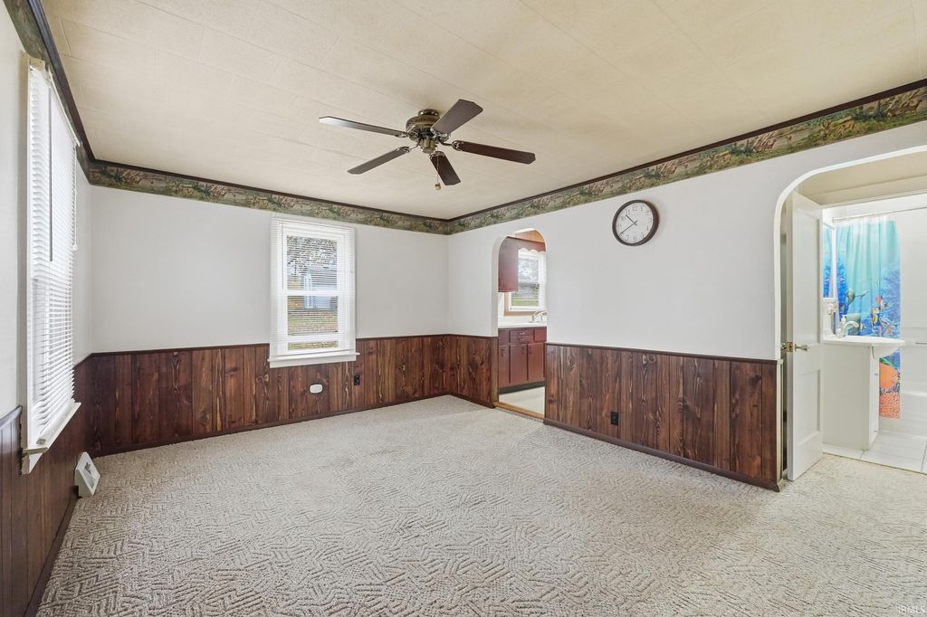 Photo of 1004 Keller Drive, New Haven, IN 46774 (MLS # 202546617)