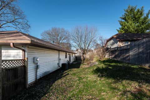 Tiny photo for 610 W Ryan Road, Bloomington, IN 47403 (MLS # 202609064)