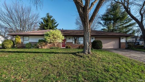 Photo of 610 W Ryan Road, Bloomington, IN 47403 (MLS # 202609064)